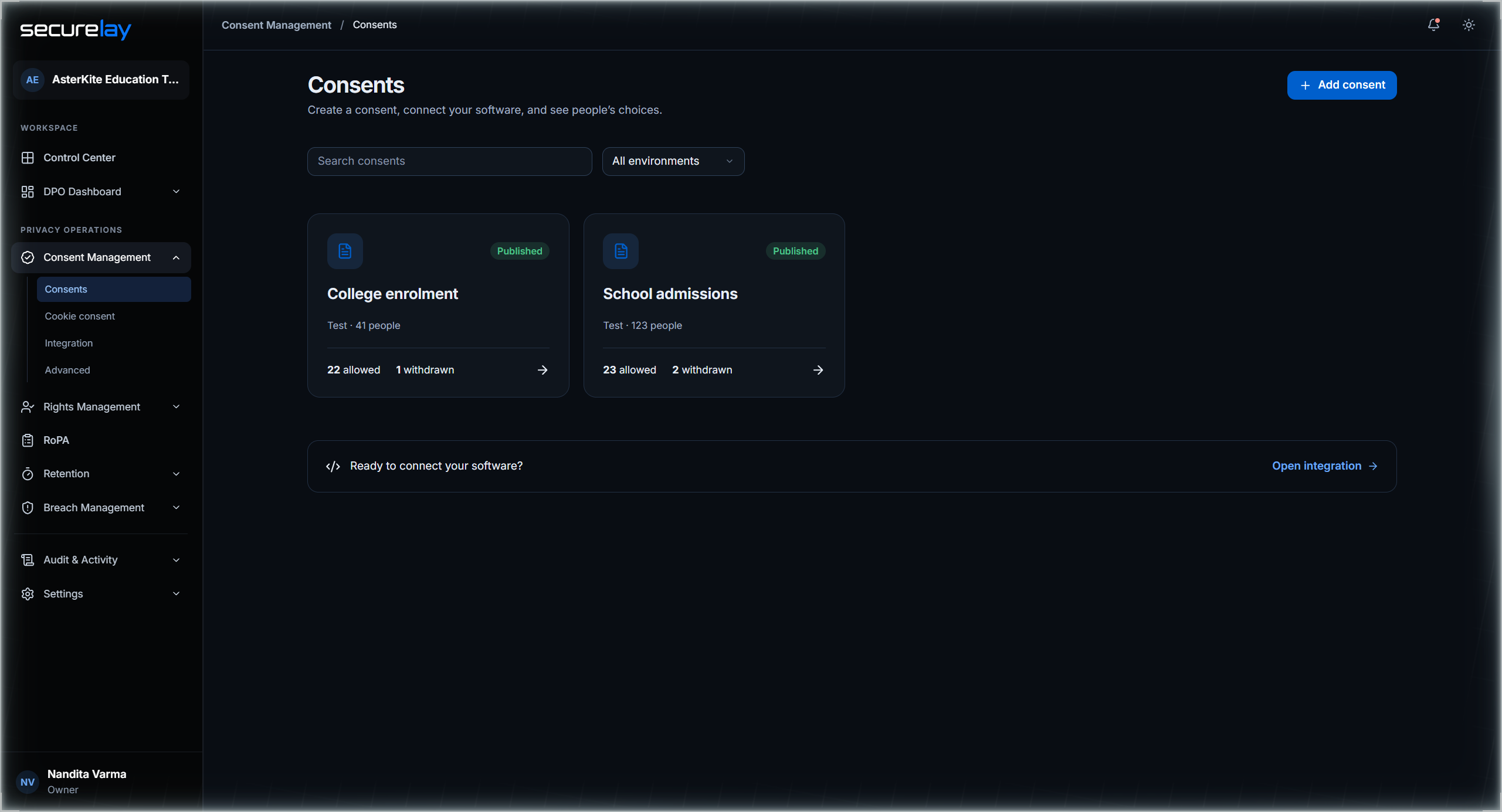 Securelay dark-mode DPO console showing published consents, recorded choices and privacy-operation navigation